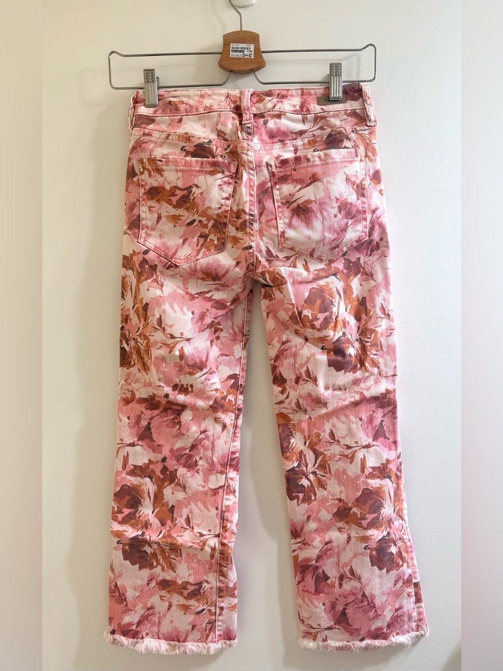 Liverpool Los Angeles Hannah Floral Crop Flare Fray Jeans Pink Rose Size 0 - Picture 6 of 10